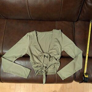 Cute Olive Green Long Sleeve Knotted Crop Top Front Tie. Size S.